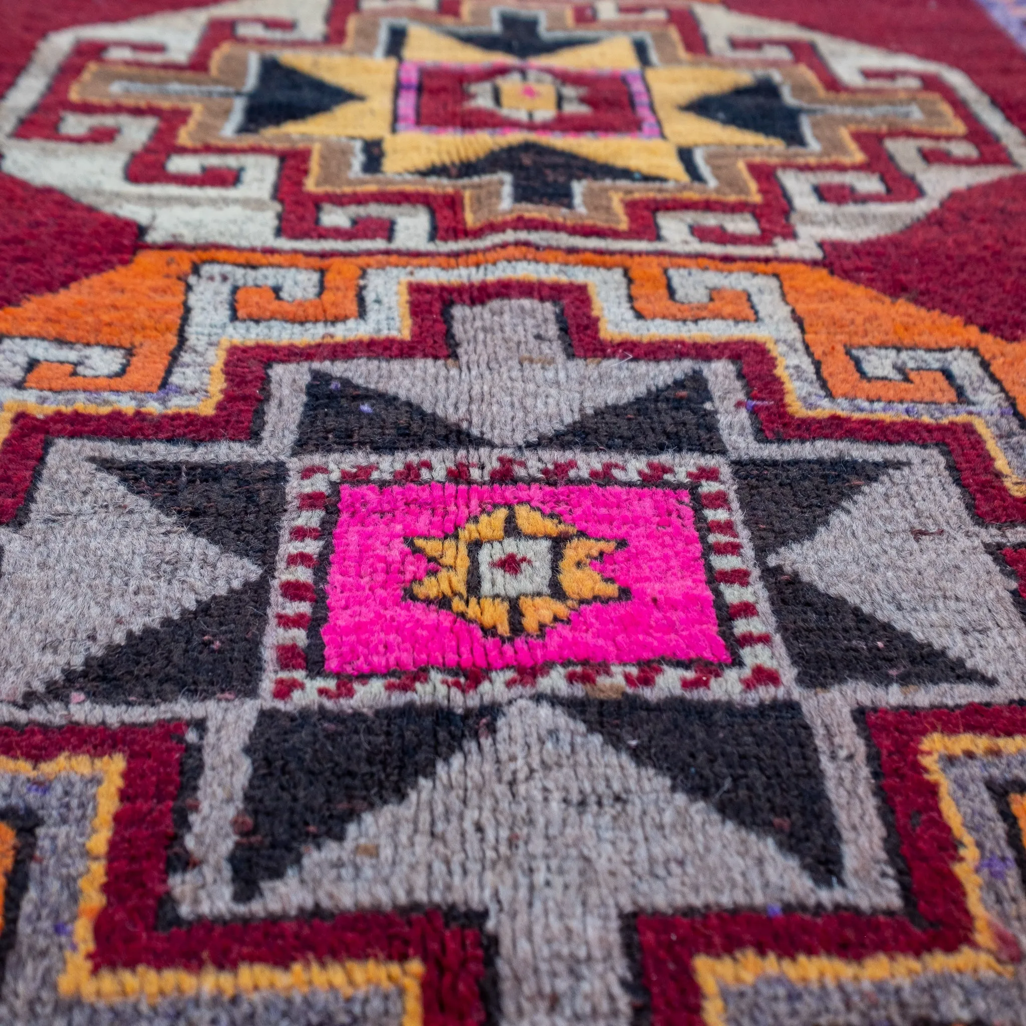 2886 Handwoven Vintage Rug 3’10x10