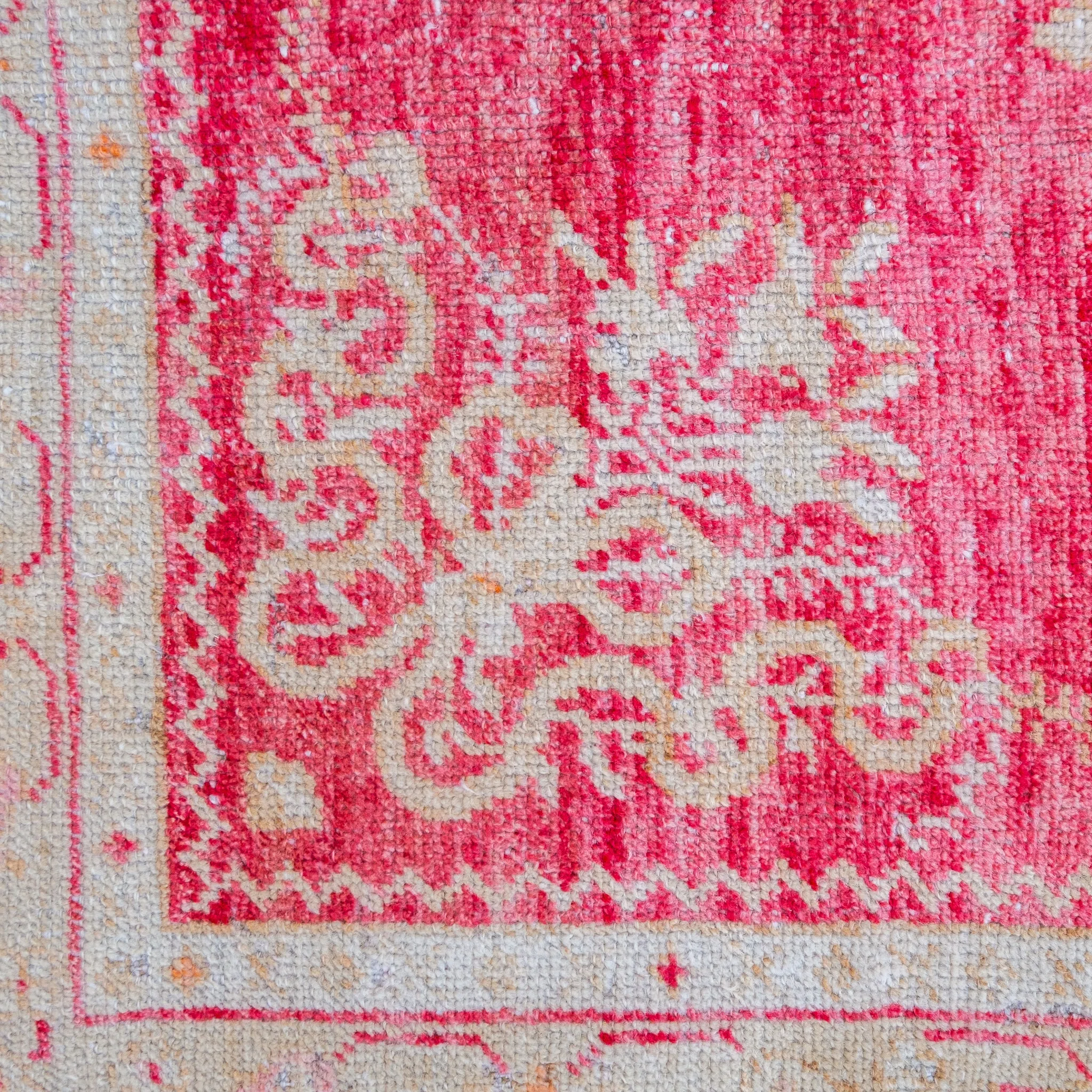 3382 Handwoven Vintage Rug 3'4x6'4