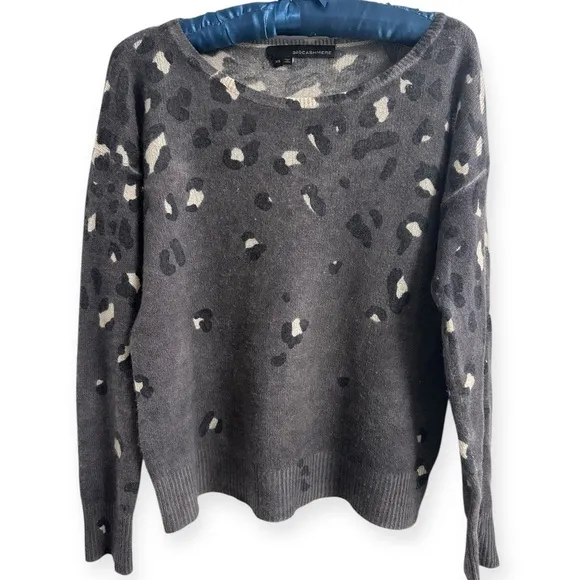 360 CASHMERE Tavi Leopard pattern lightweight 2ply Cashmere Sweater top grey XS