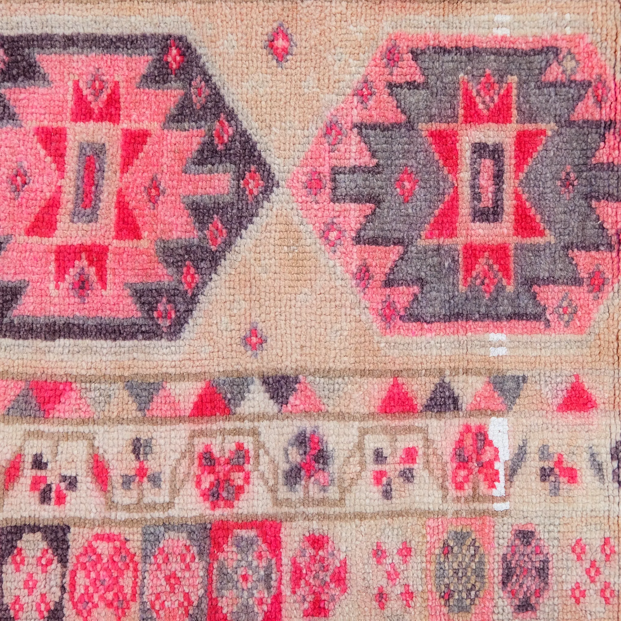 4708 Handwoven Vintage Rug 2'9x12'2