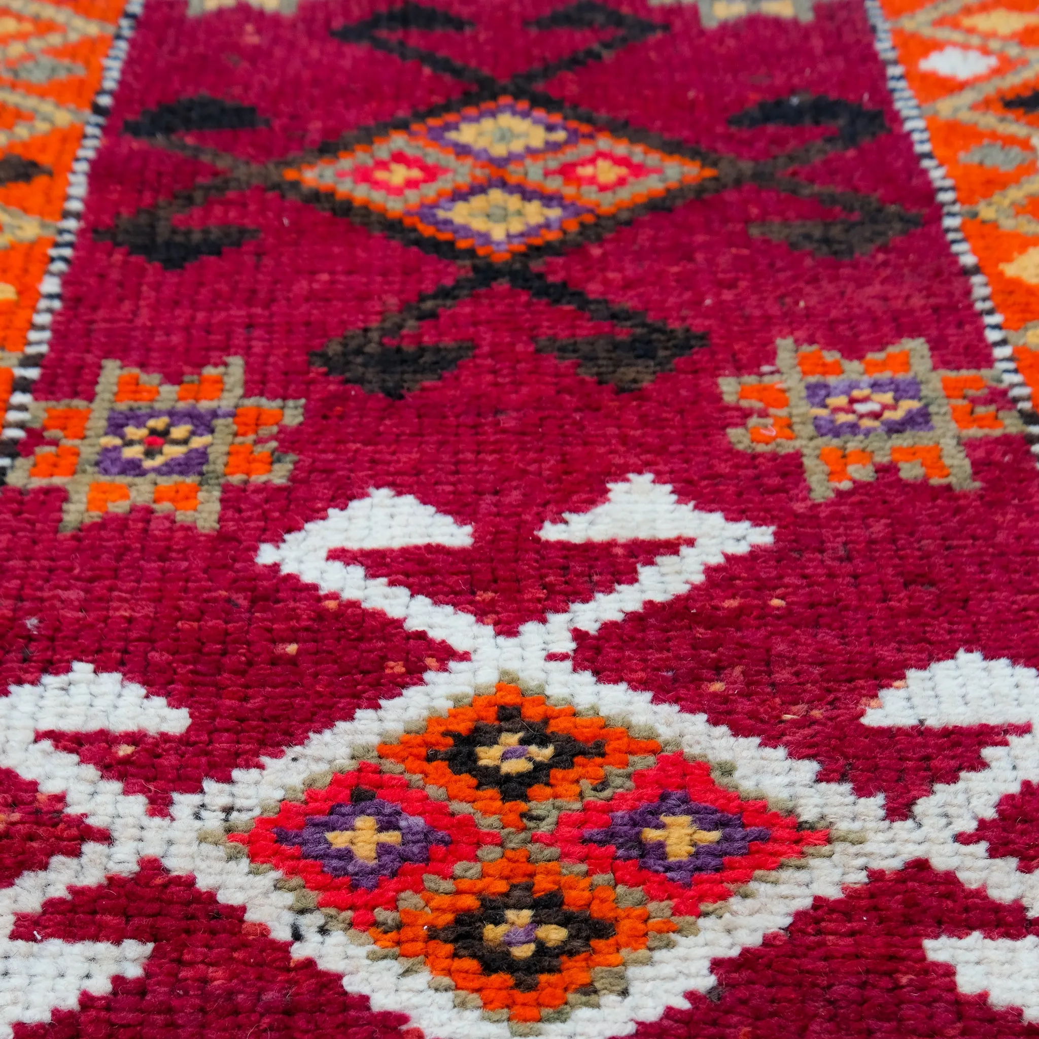 4732 Handwoven Vintage Rug 2'10x14'3