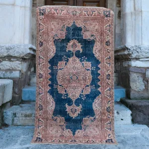 4955 Handwoven Vintage Rug 3'8x6'8