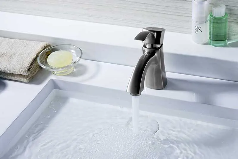 Anzzi Alto Series Single Handle Bathroom Sink Faucet in Brushed Nickel