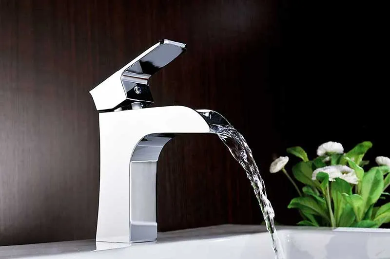 Anzzi Forza Series Single Handle Bathroom Sink Faucet in Polished Chrome