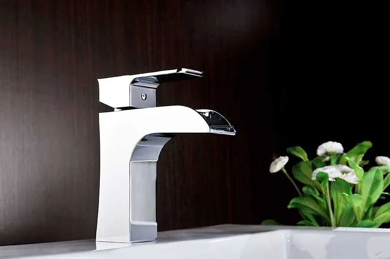 Anzzi Forza Series Single Handle Bathroom Sink Faucet in Polished Chrome