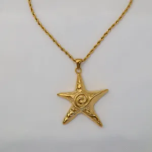 Astra - Starfish Necklace