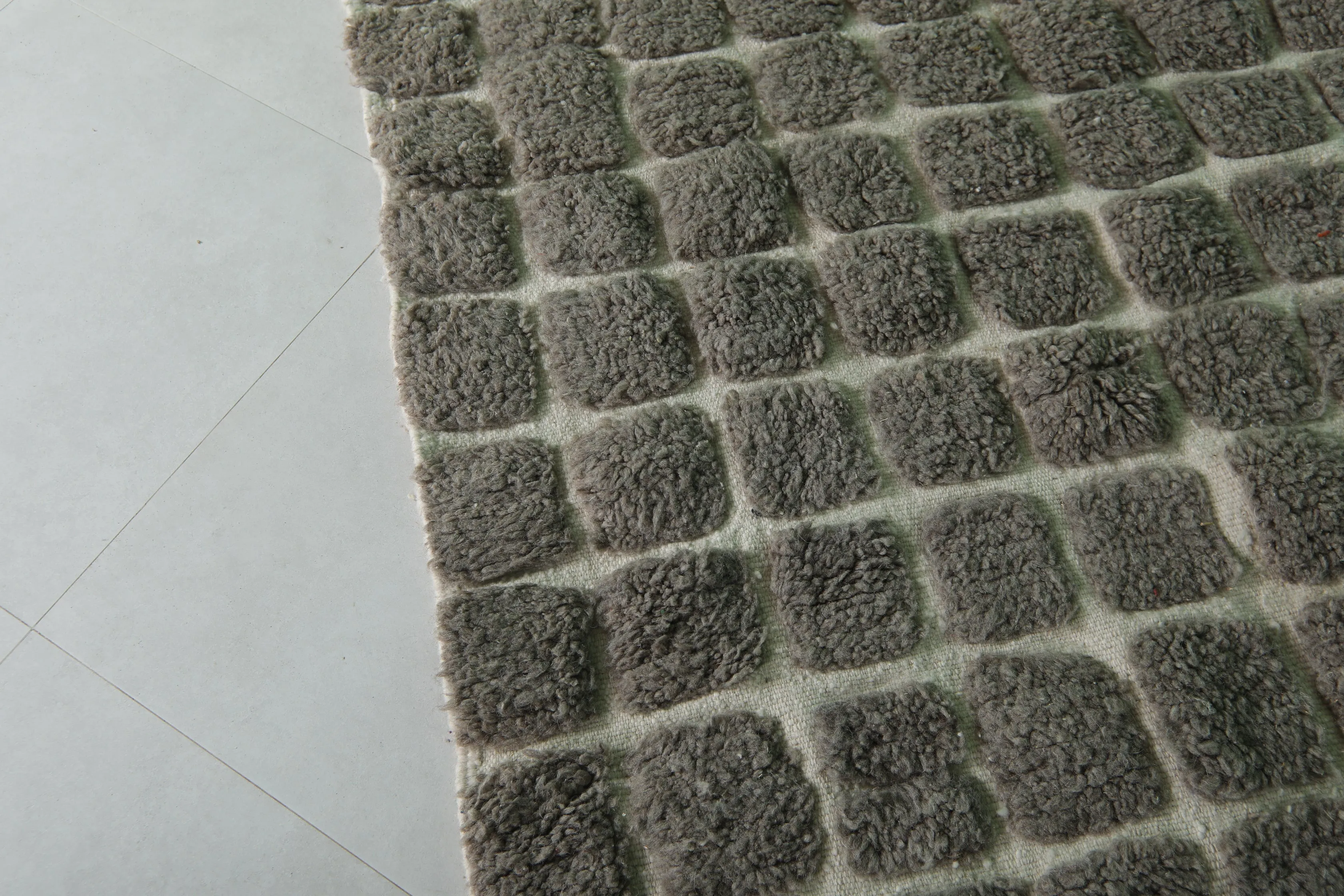 Beni Ourain Moroccan Rug - 7.1 x 9.9 Feet | Artisan Grid Design