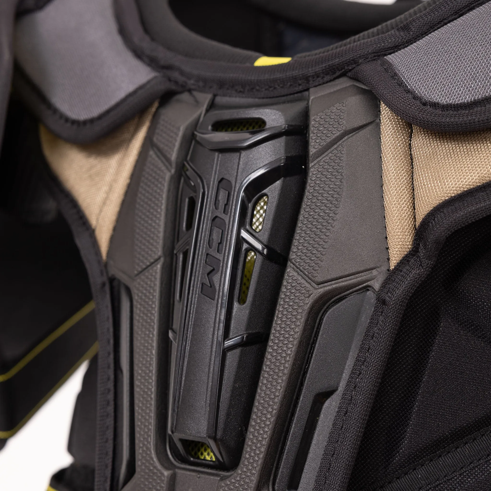 CCM Tacks AS580 Junior Hockey Shoulder Pads