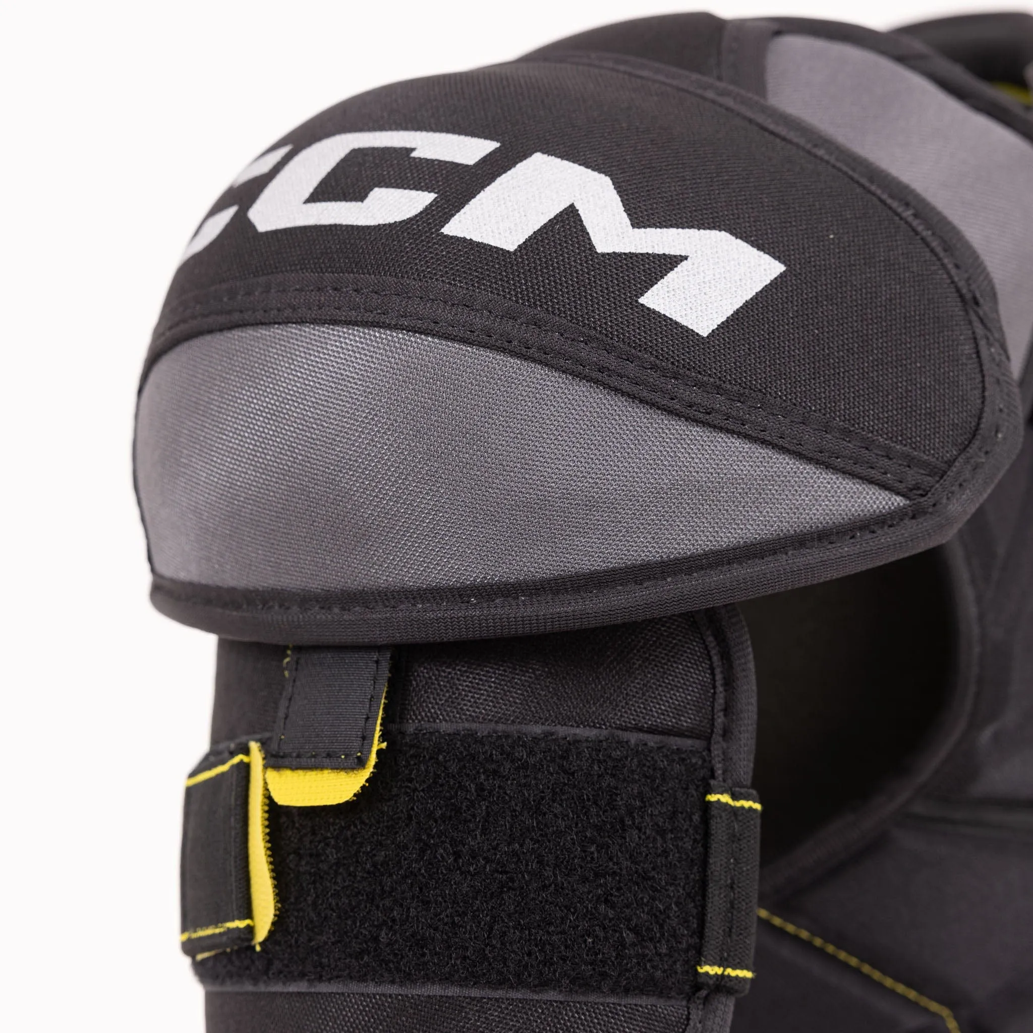 CCM Tacks AS580 Junior Hockey Shoulder Pads