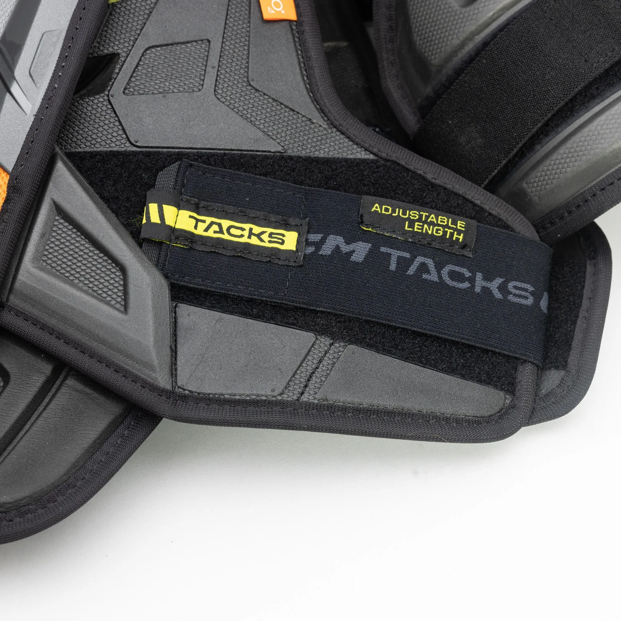 CCM Tacks XF Pro Junior Hockey Shoulder Pads