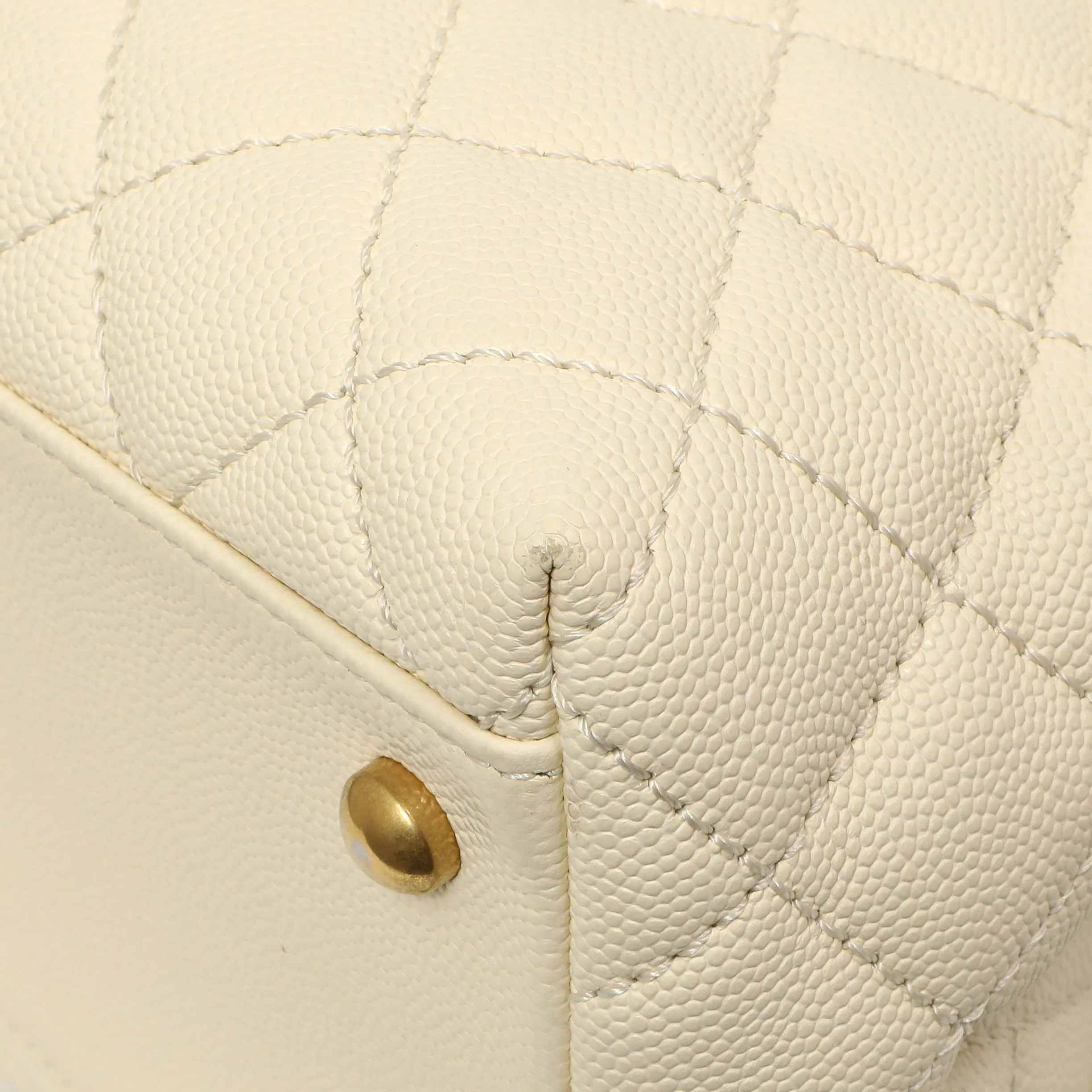 Chanel White Quilted Caviar Medium Coco Handle