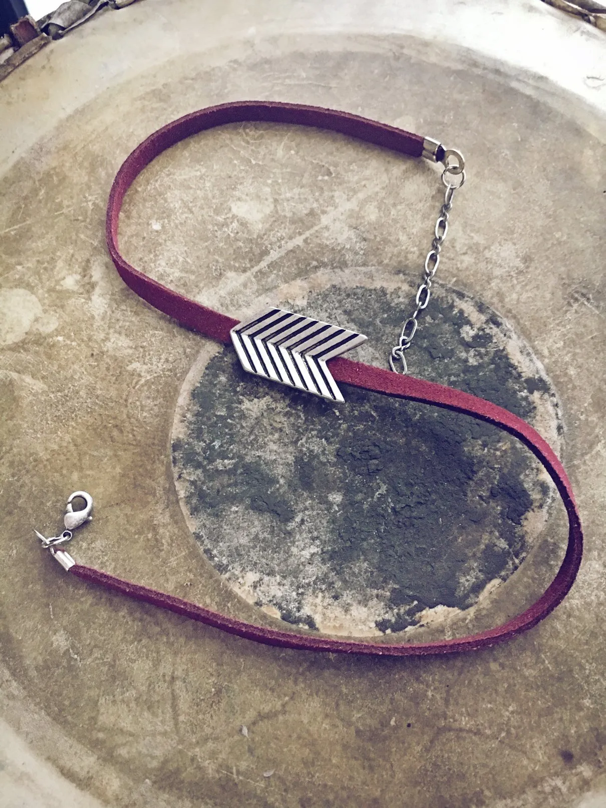 chevron arrow choker necklace