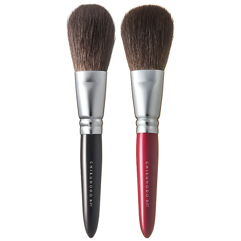 Chikuhodo Powder Brush, Regular Series (R-P7 Black, RR-P7 Red)