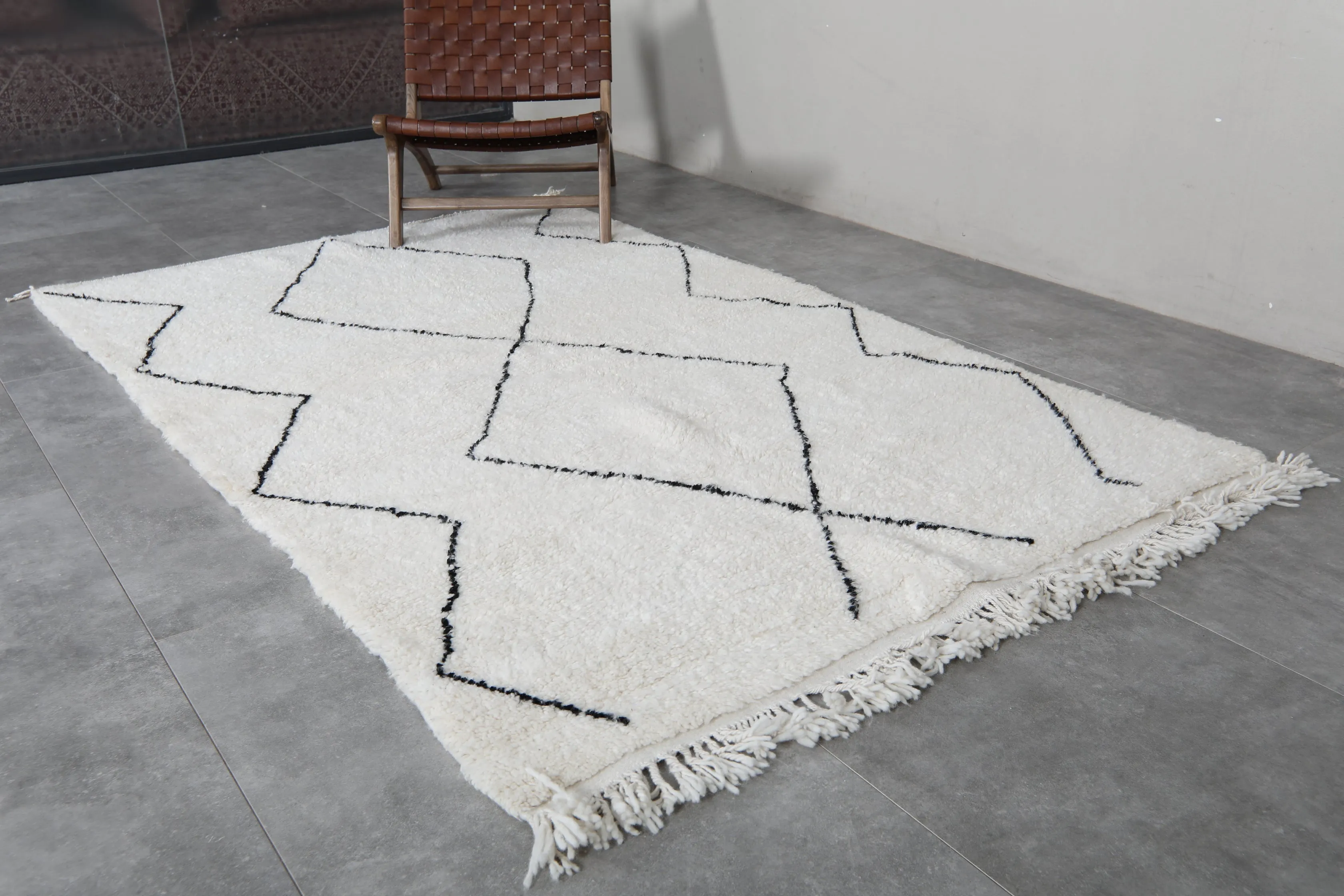 Diamond Moroccan Rug - 5 x 8 Feet | Handwoven Wool with Bold Diamond Pattern