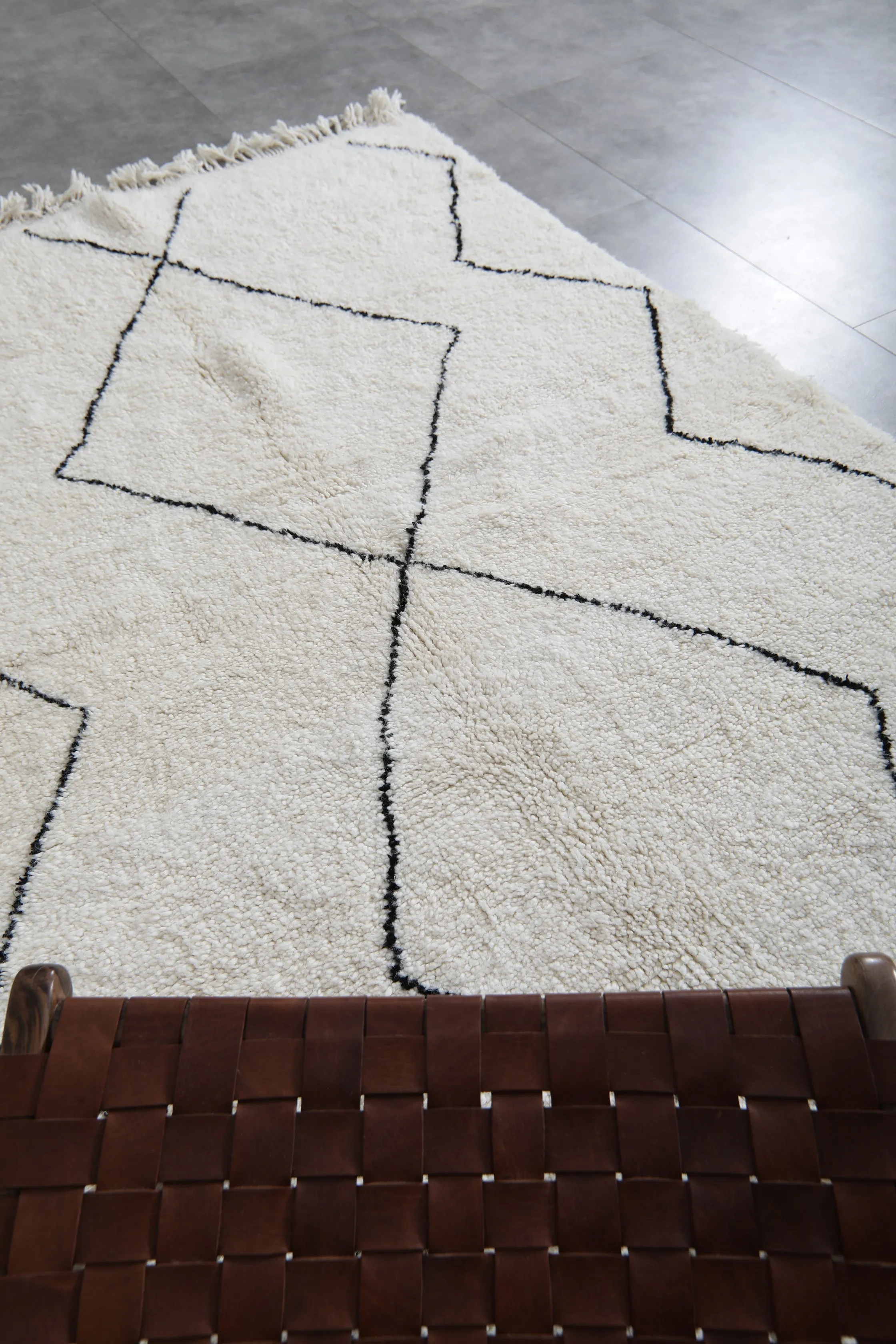 Diamond Moroccan Rug - 5 x 8 Feet | Handwoven Wool with Bold Diamond Pattern