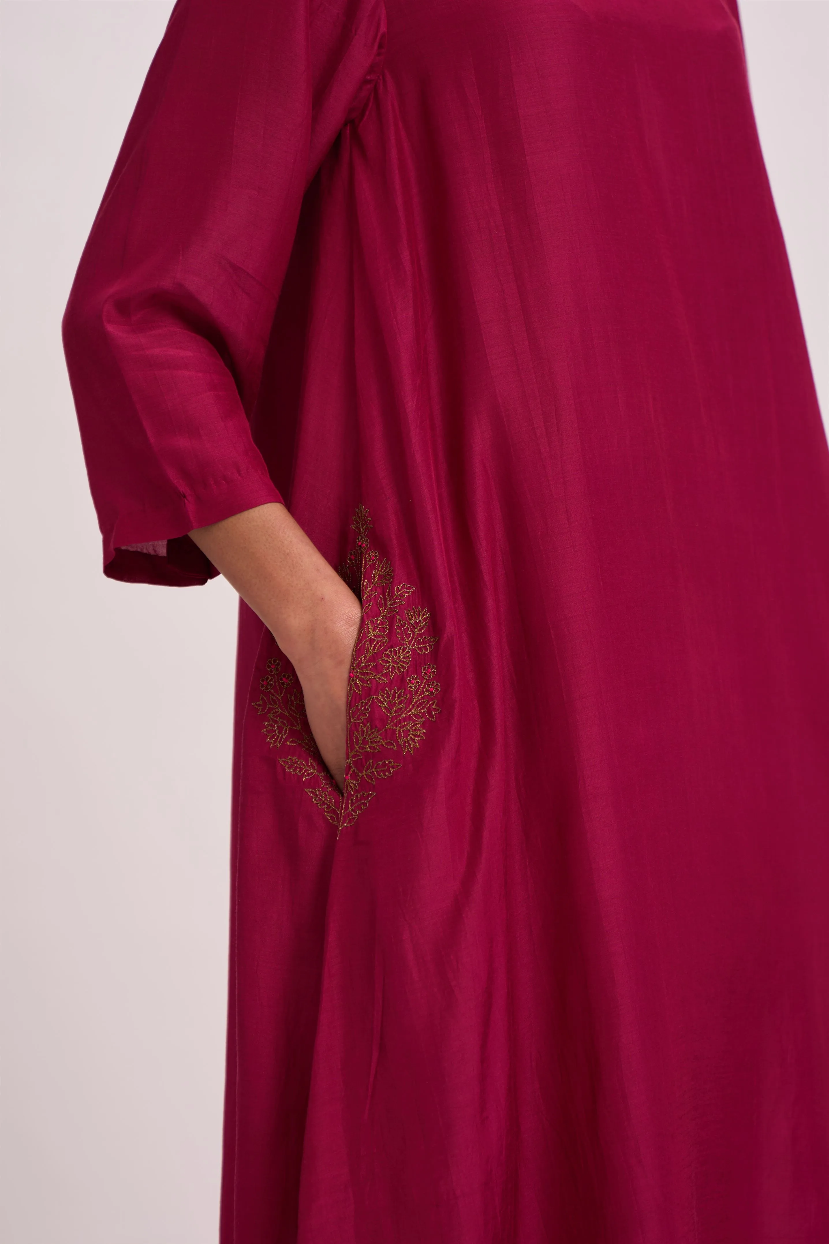 Dot   I   Pocket Style Raha Kurta Set Cotton Silk Fabric is used in Kurta set Fuchsia SS24-PS-F
