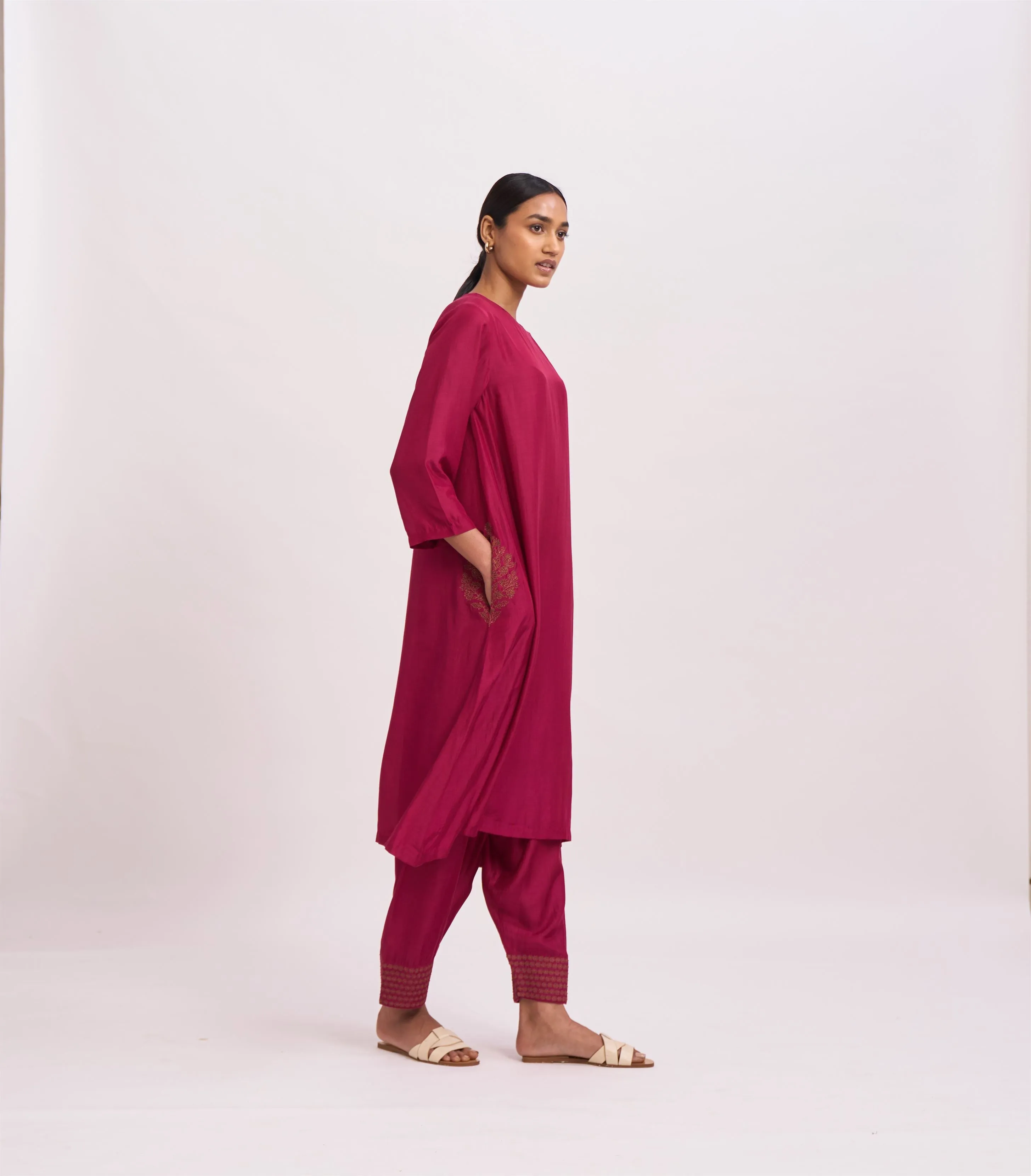 Dot   I   Pocket Style Raha Kurta Set Cotton Silk Fabric is used in Kurta set Fuchsia SS24-PS-F