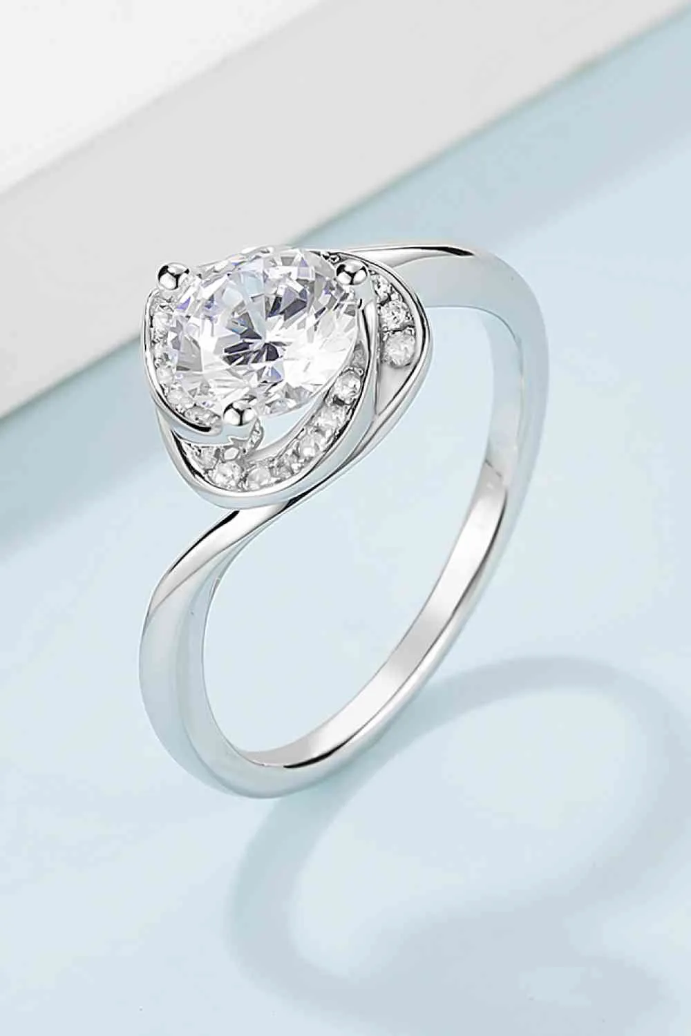 Eternal Heart Moissanite Ring