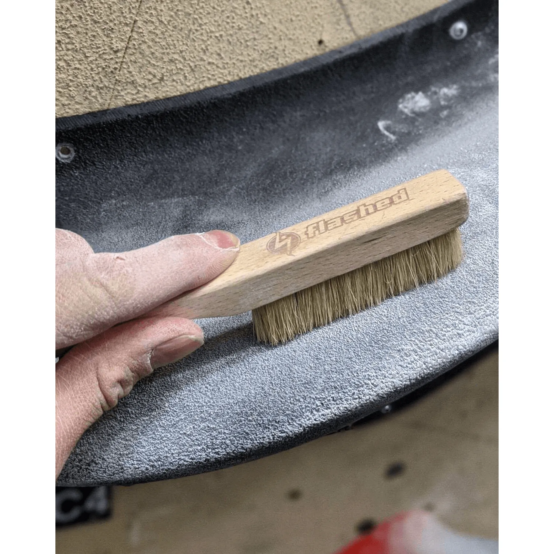Flashed Wooden It Be Nice - Brush