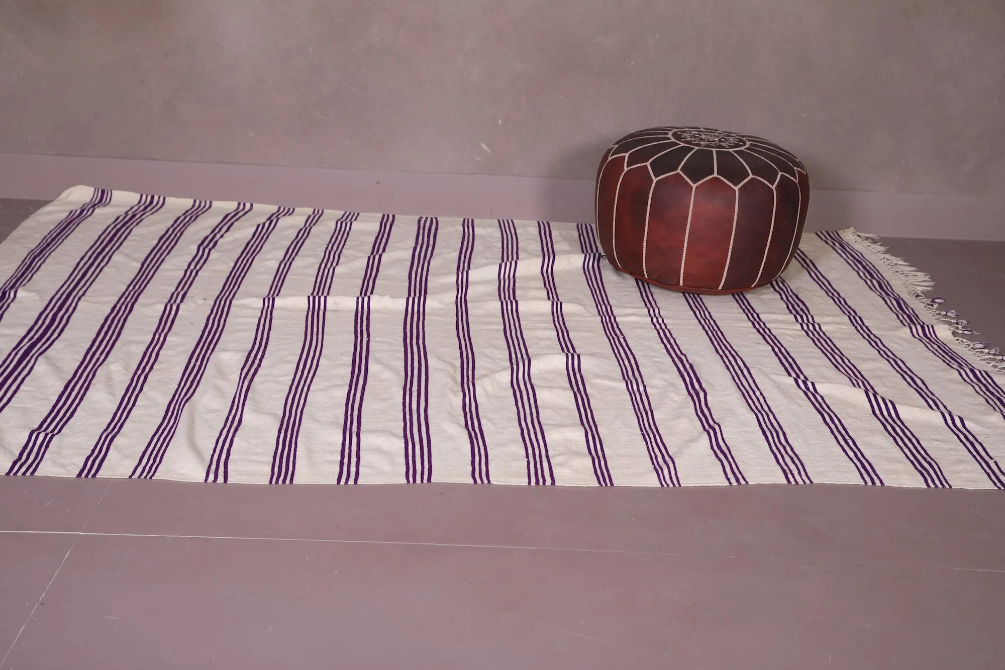 Flat Woven Moroccan Kilim - Handcrafted 5.7 FT X 7.8 FT