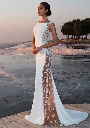 Glamorous Lace Patchwork Hollow-Out Long Evening Dress for Special Occasions