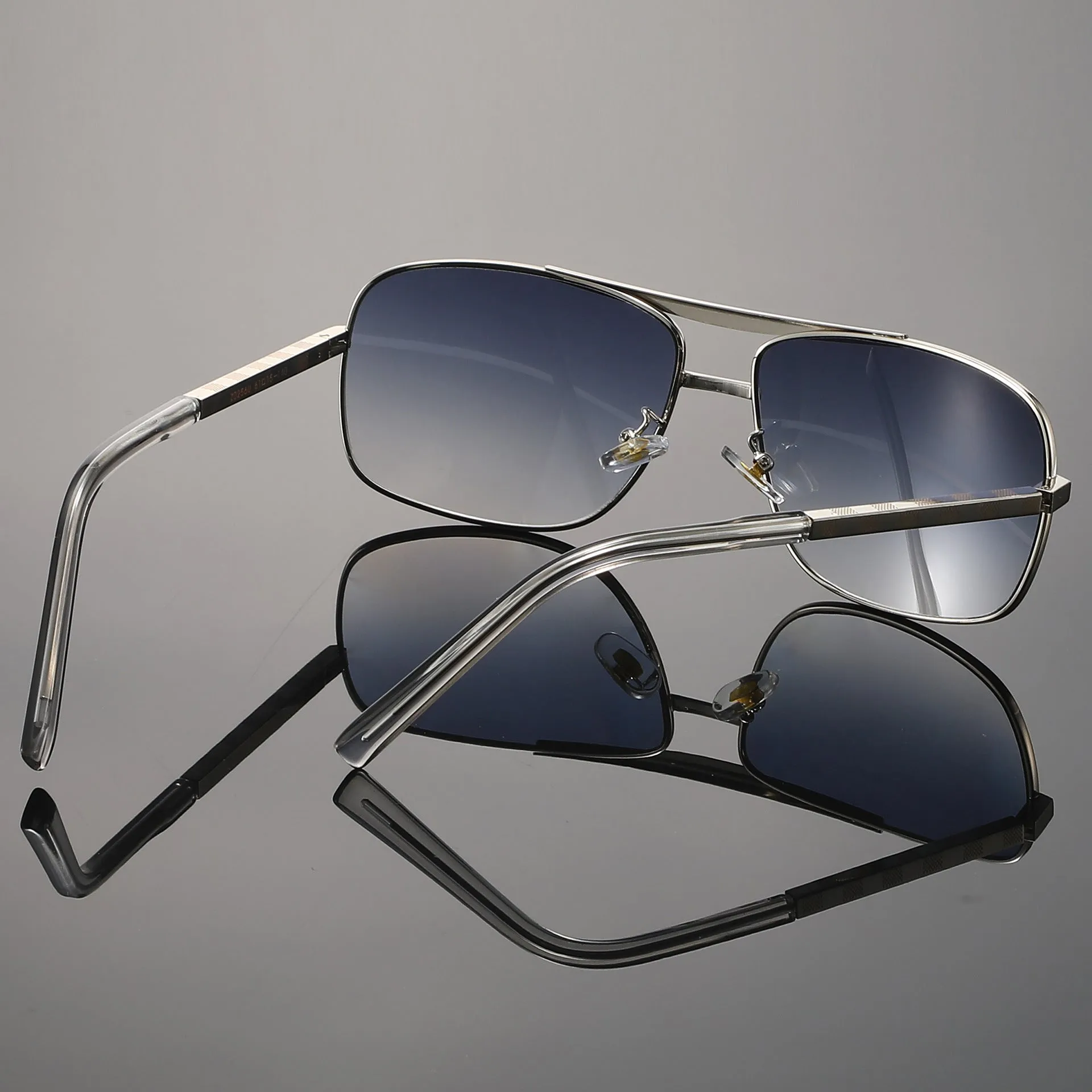 Gradient Square Frame Sunglasses