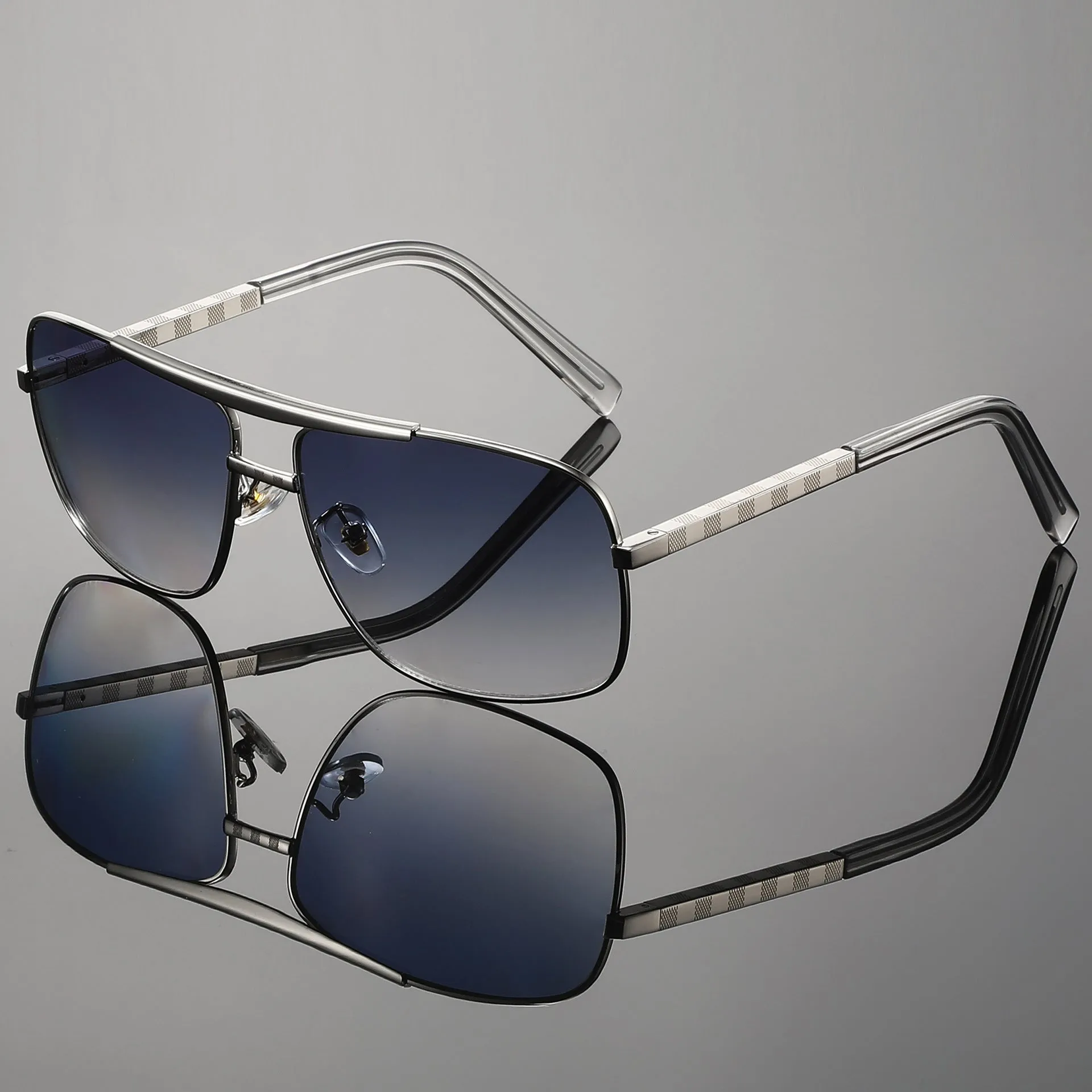 Gradient Square Frame Sunglasses