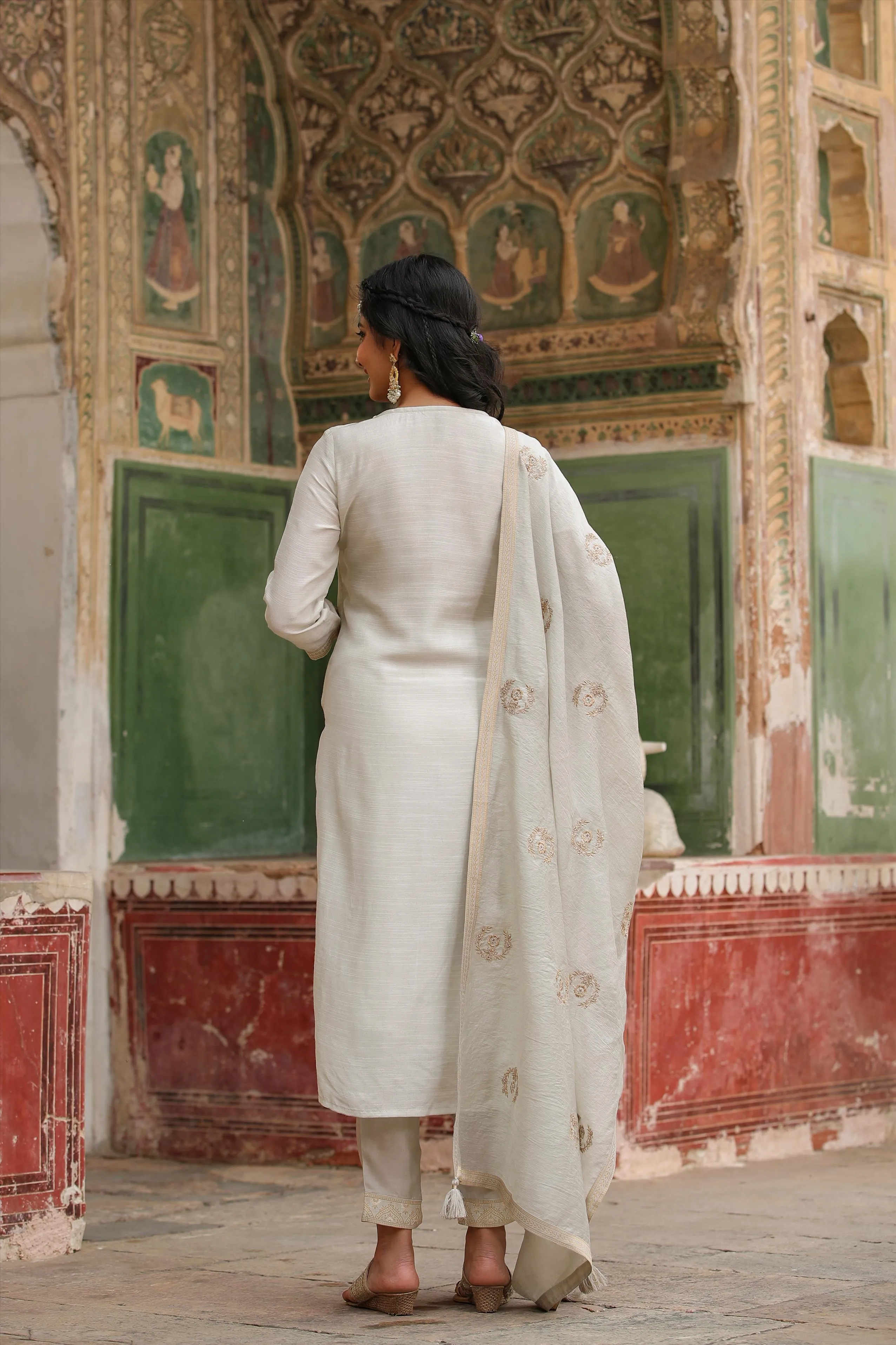 Grey Russian Silk Slub Jacquard Suit Set