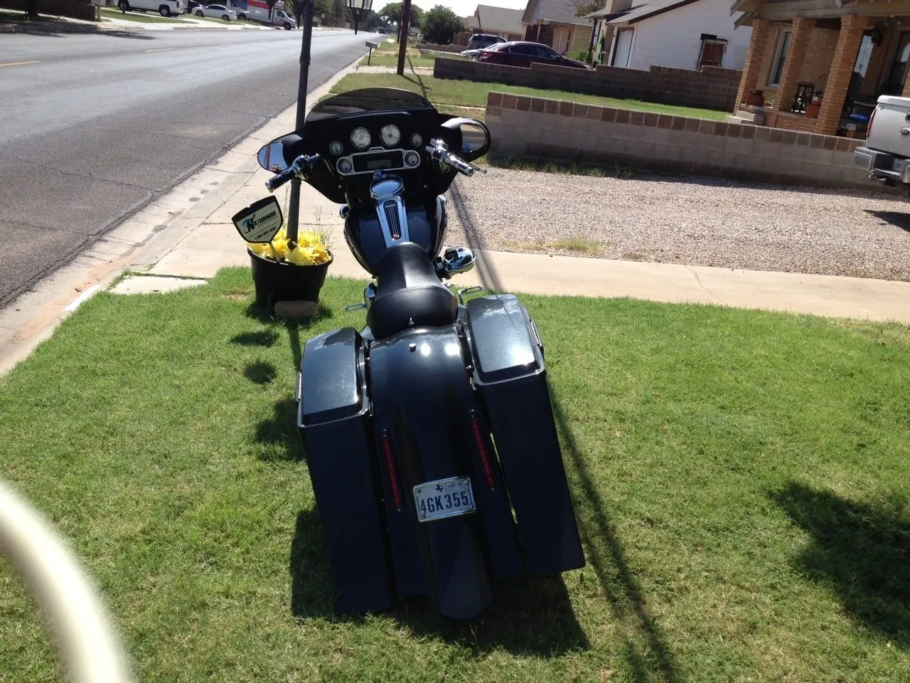 Harley Davidson 6" Extended Out & Down Saddlebags with Lids & Custom Rear LED Fender - No Cut Outs