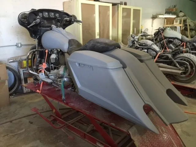 Harley Davidson 6" Trendsetter Extended Saddlebag LED Fender Kit - Dual Cut Outs   Lids