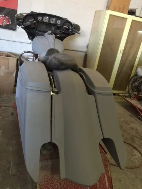 Harley Davidson 6" Trendsetter Extended Saddlebag LED Fender Kit - Right Side Cut Out   Dual 6.5" Speaker Lids / 2014 - 2018