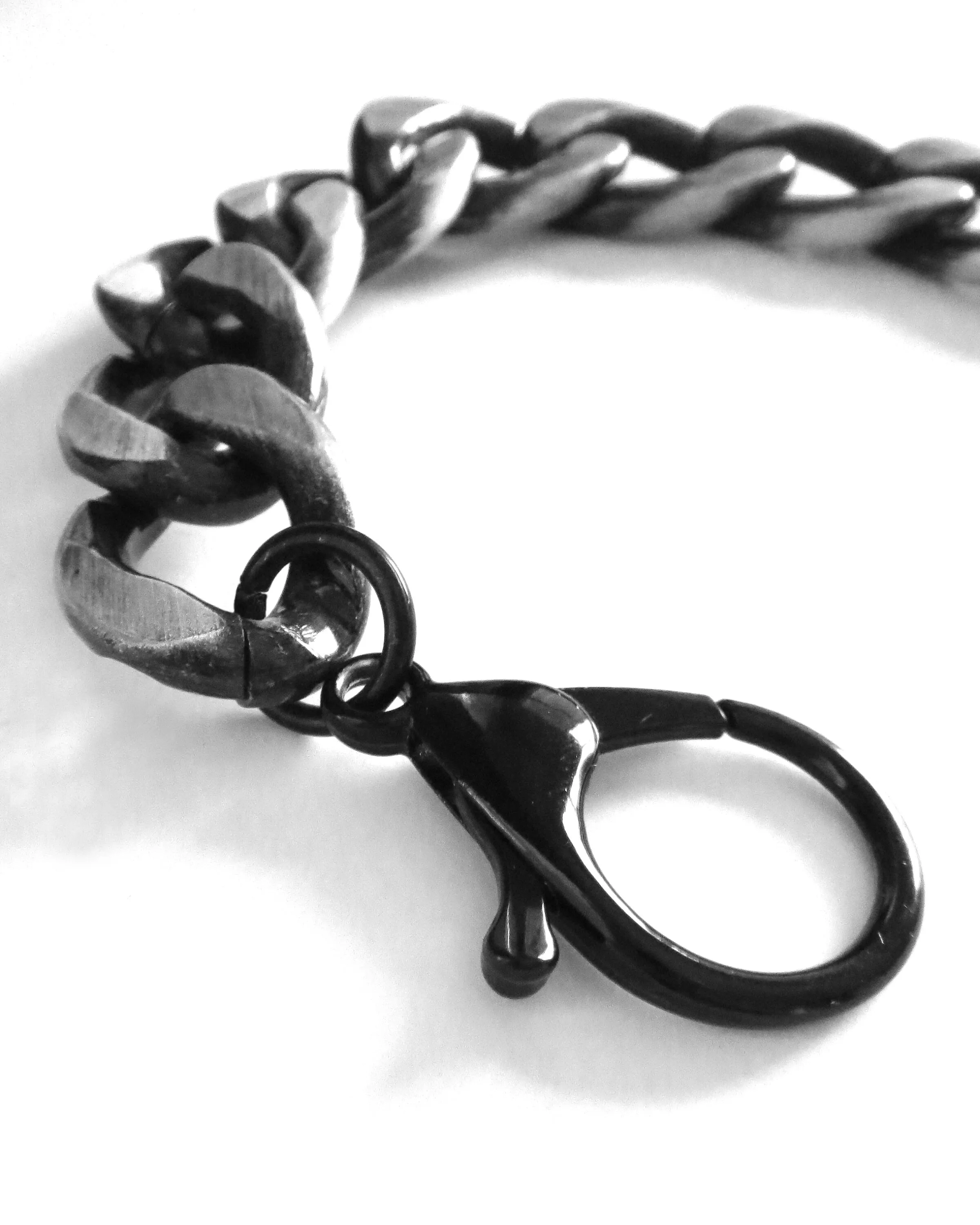 ICON - Thick Chunky Black and Silver Chain Necklace