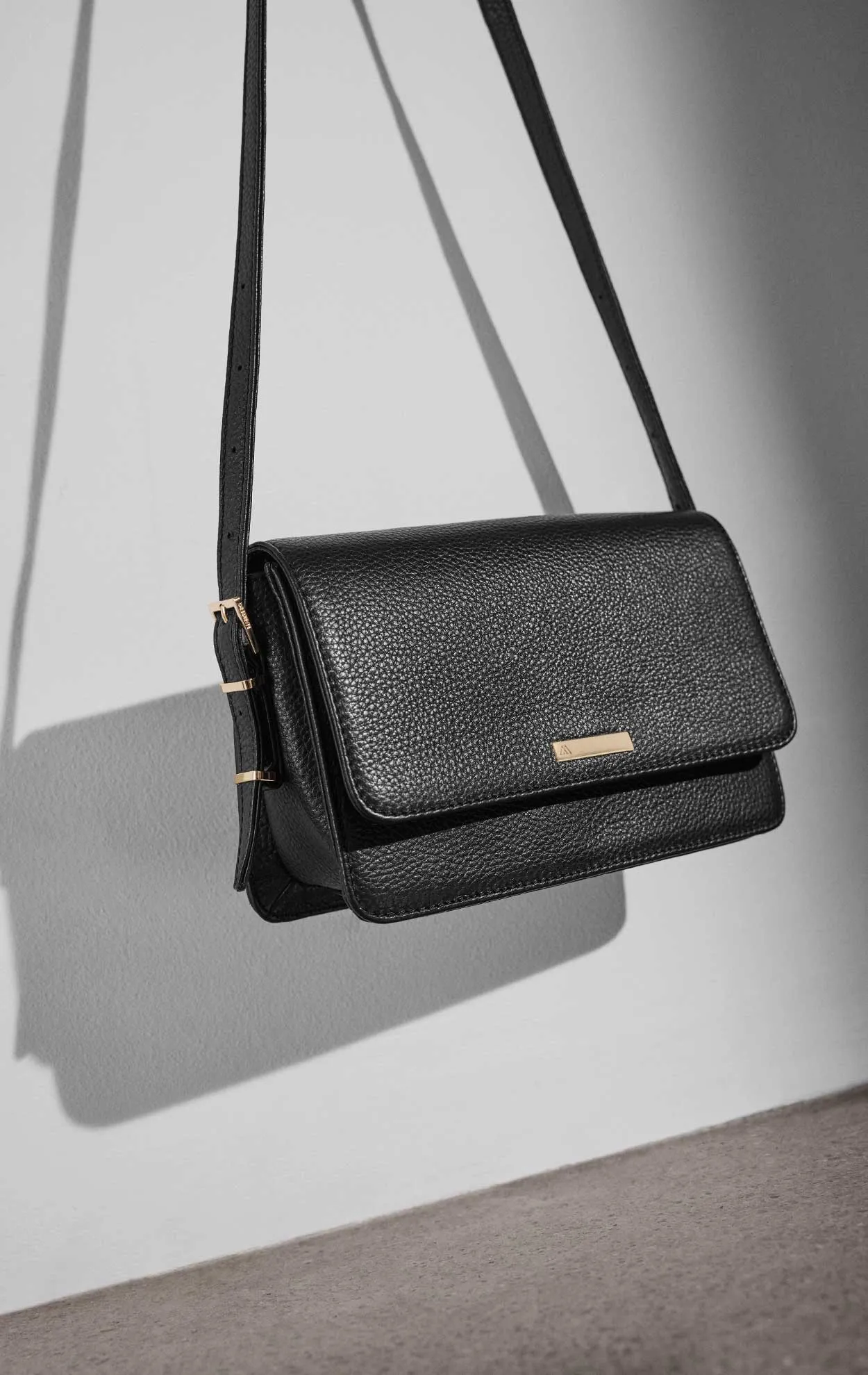 KarlieMBG Crossbody Bag, Grain