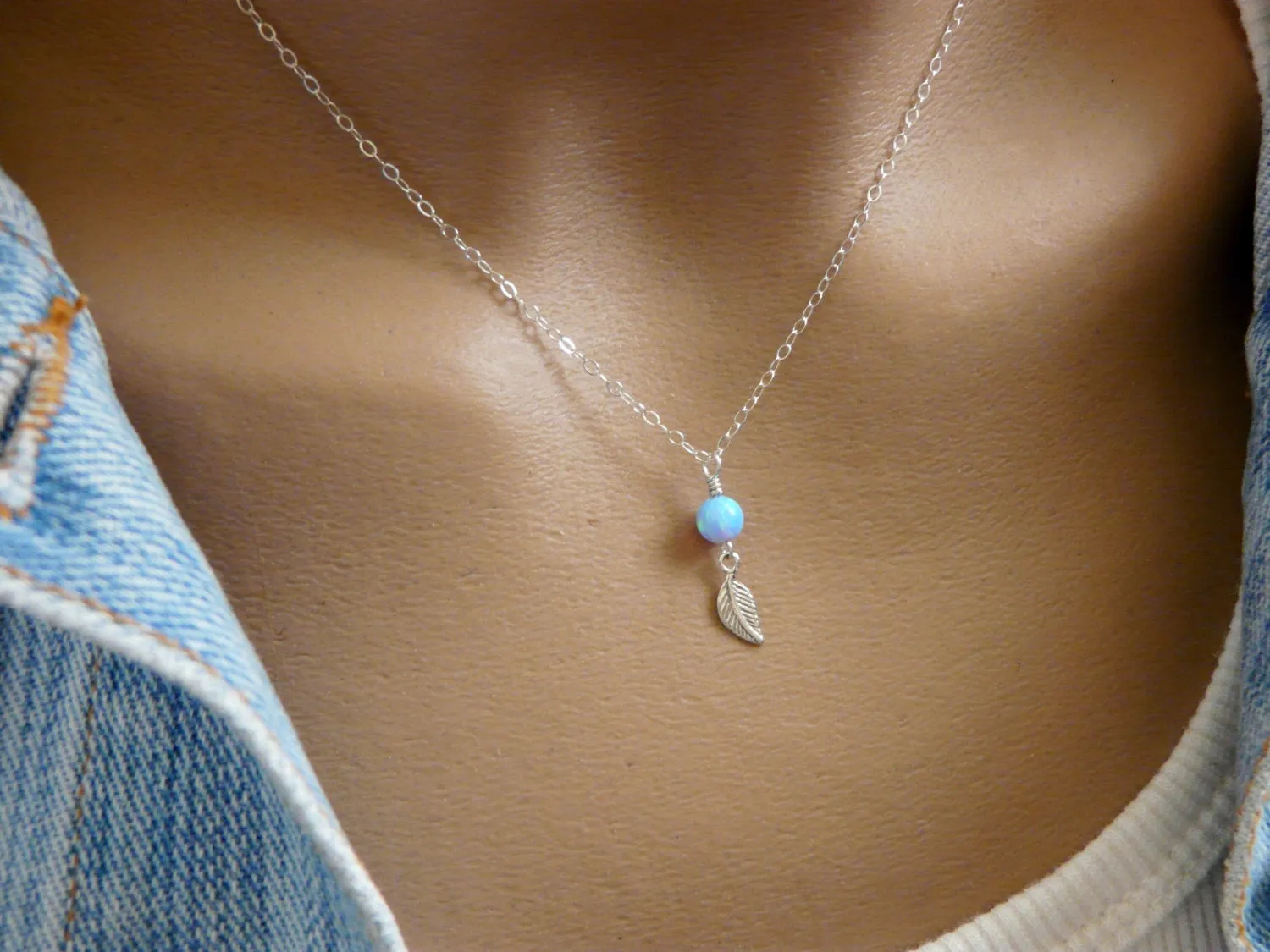 Leaf Opal Necklace – Delicate Nature-Inspired