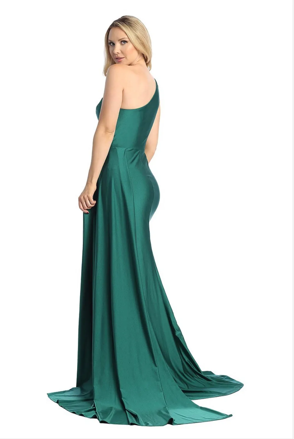 Let’s Evening Gowns 7715L