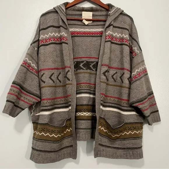 Levi's Ethnic Aztec Knitted Woolmark Blend Hooded Cardigan Cape