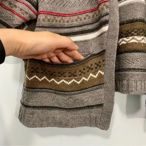 Levi's Ethnic Aztec Knitted Woolmark Blend Hooded Cardigan Cape
