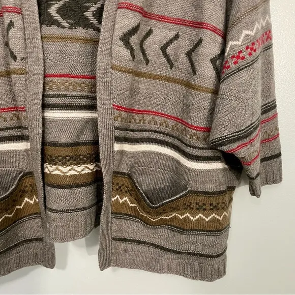Levi's Ethnic Aztec Knitted Woolmark Blend Hooded Cardigan Cape