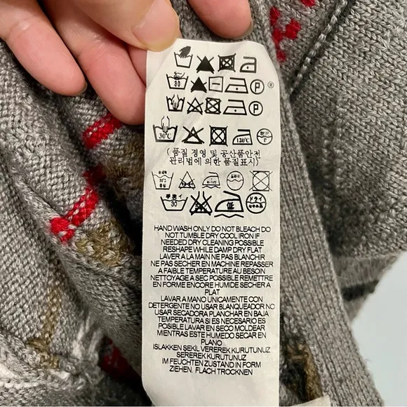Levi's Ethnic Aztec Knitted Woolmark Blend Hooded Cardigan Cape