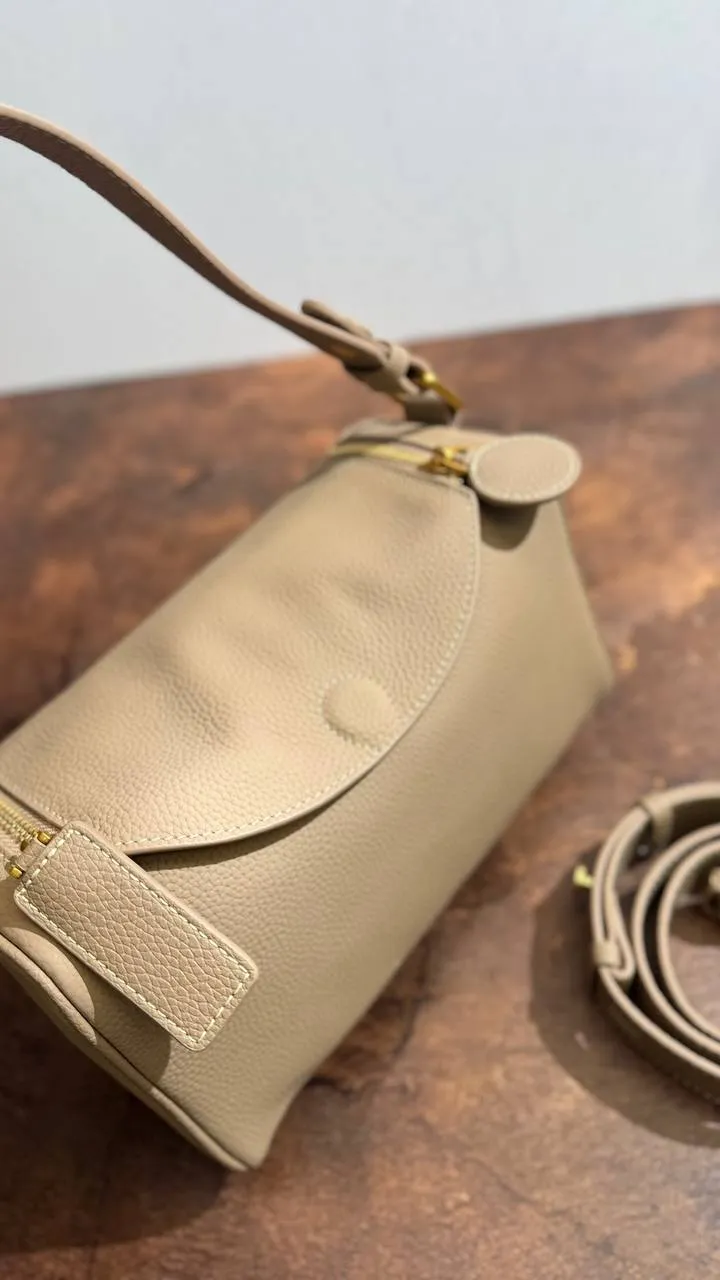Madelyn Luxe” — Premium Leather Convertible Crossbody & Shoulder Bag
