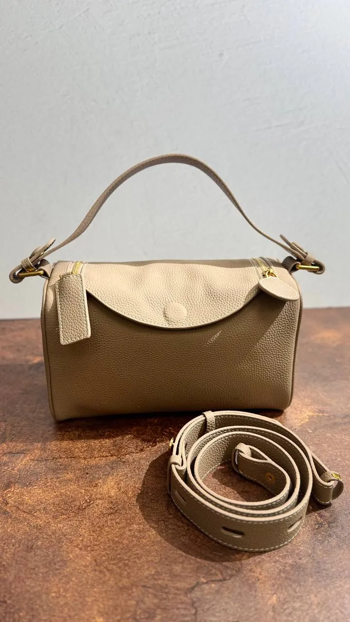Madelyn Luxe” — Premium Leather Convertible Crossbody & Shoulder Bag