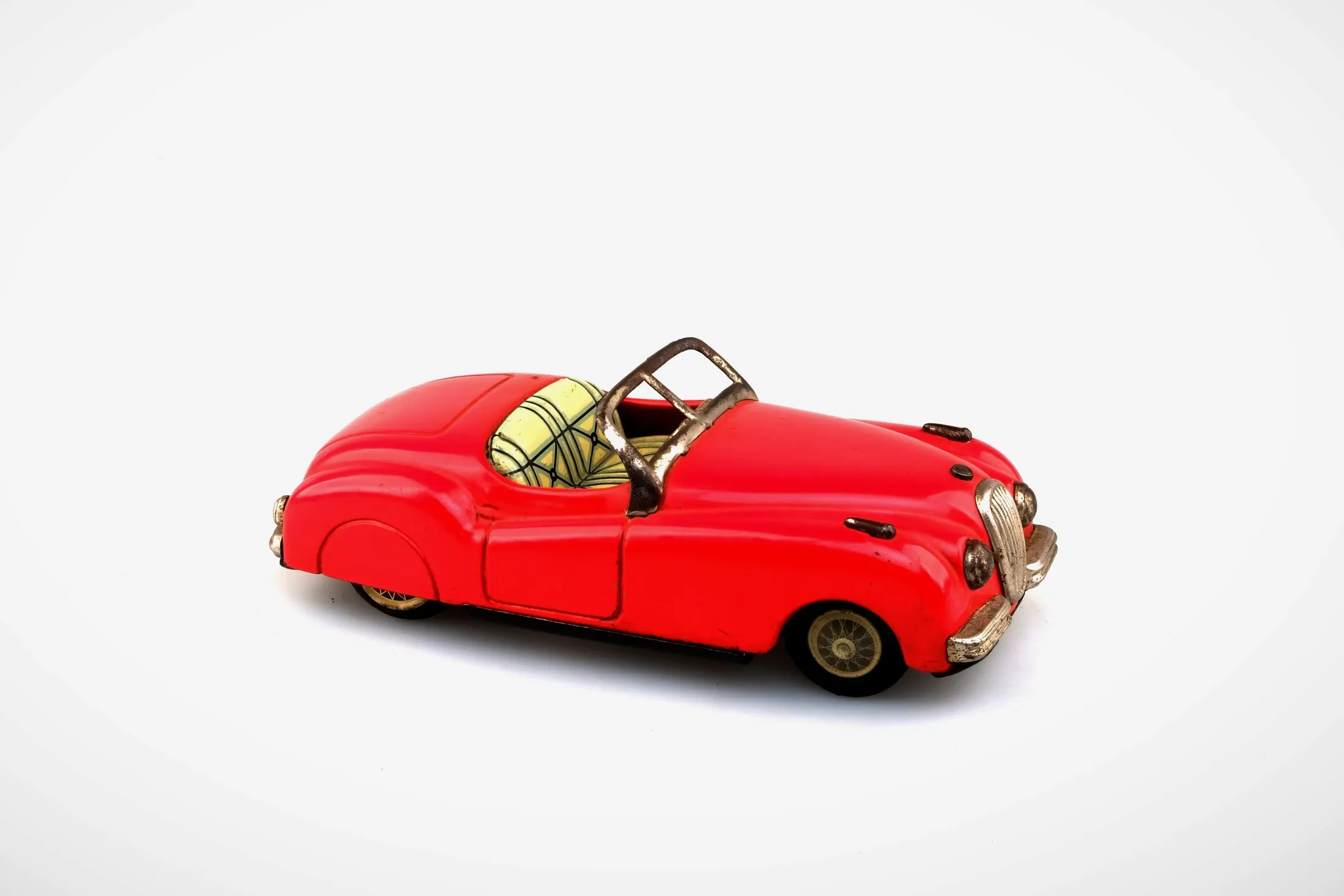 MG RED CONVERTIBLE CAR