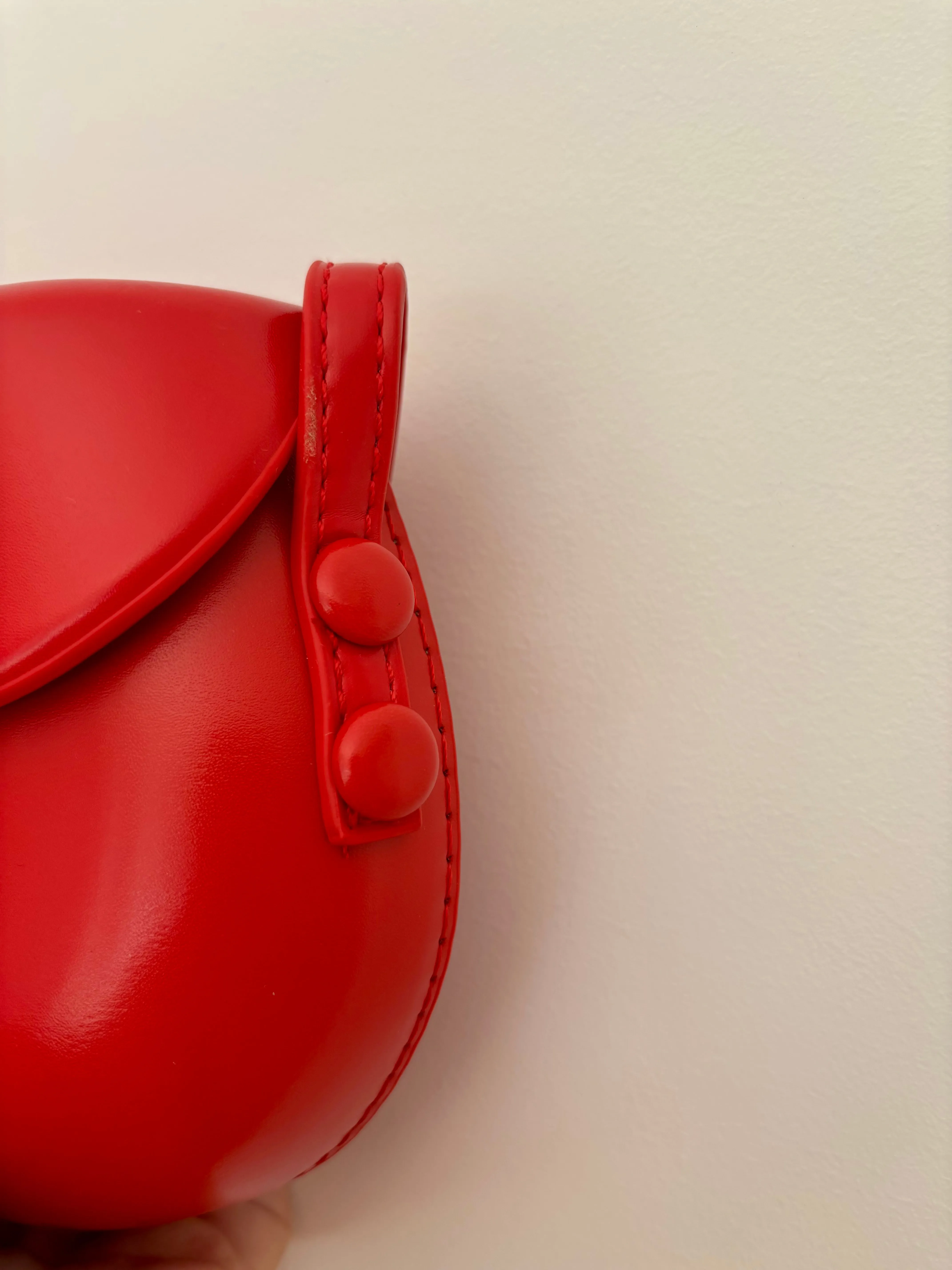 MISS MOSS: HEPWORTH X/BODY BAG - RED