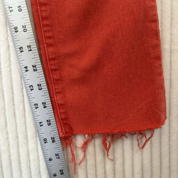 MOTHERS Jeans The Swooner Rascal Ankle Fray Flame Scarlet Red Size 25x26