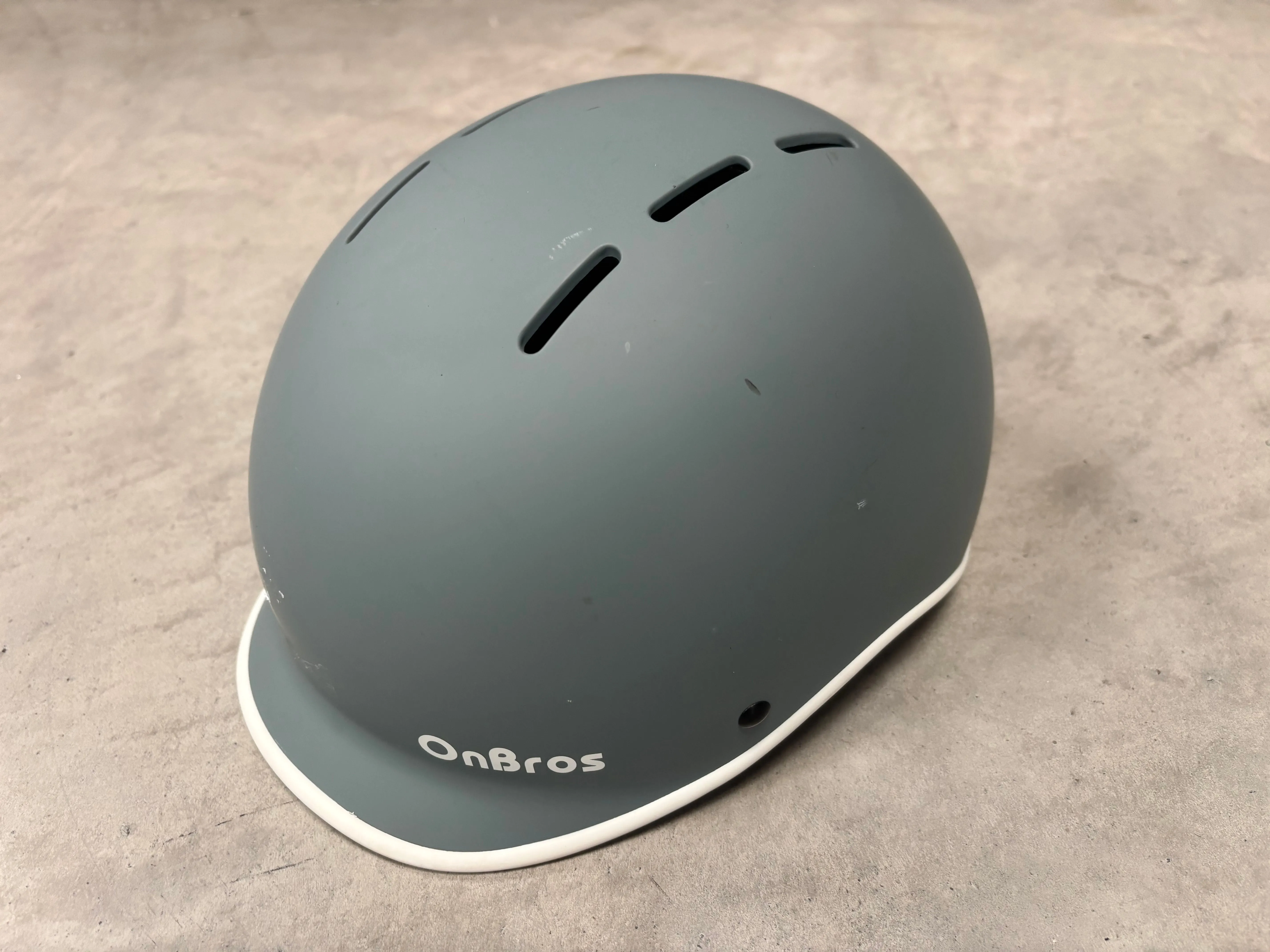 OnBros Urban Bike Helmet *Excellent Condition*