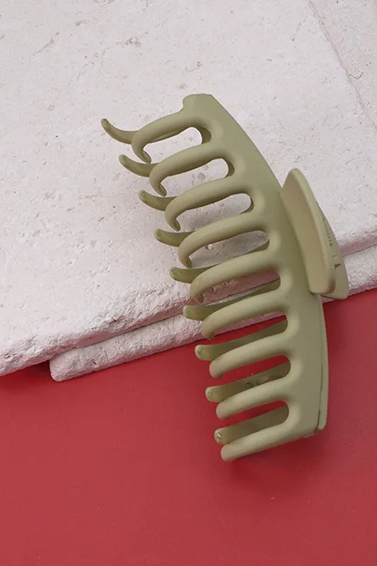 Over Sized Matte Hair Claw