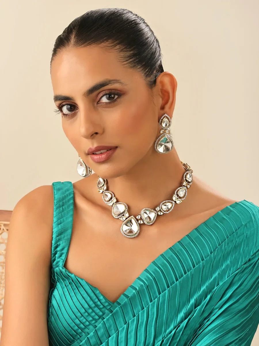 Parineeti Bib Necklace Set