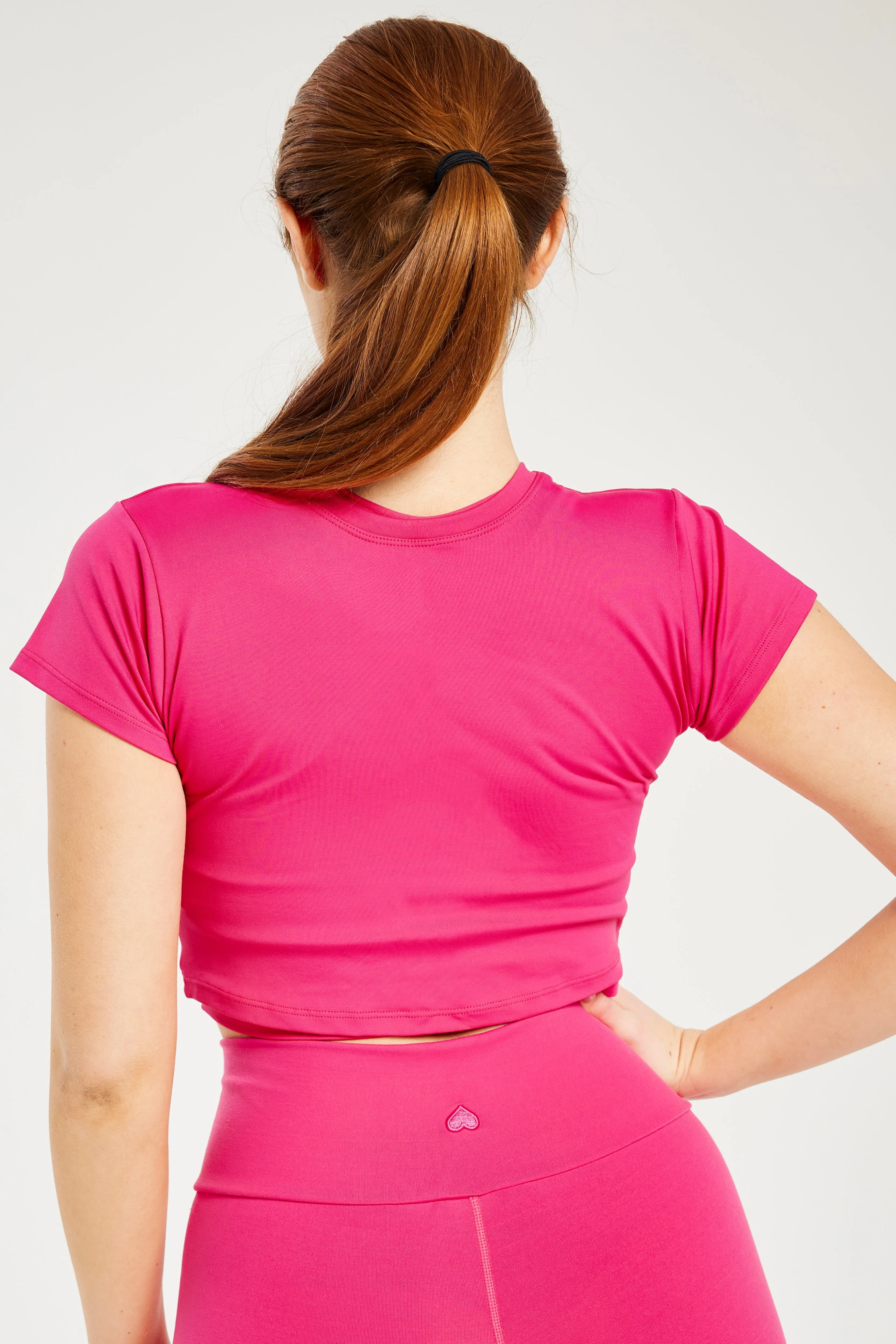 Performance Baby Tee Fuchsia (FINAL SALE)