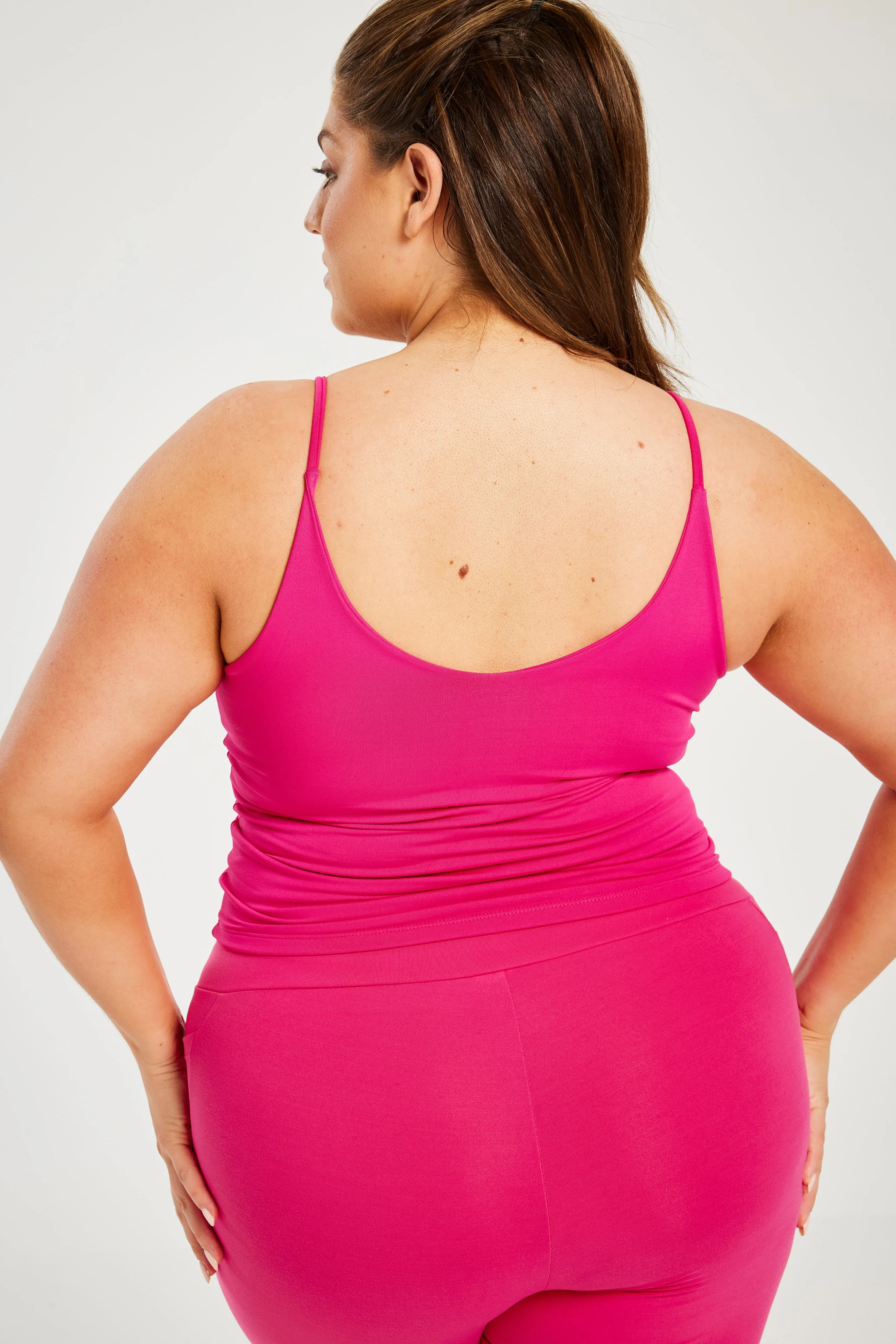 Performance Shape Cami Fuchsia (FINAL SALE)