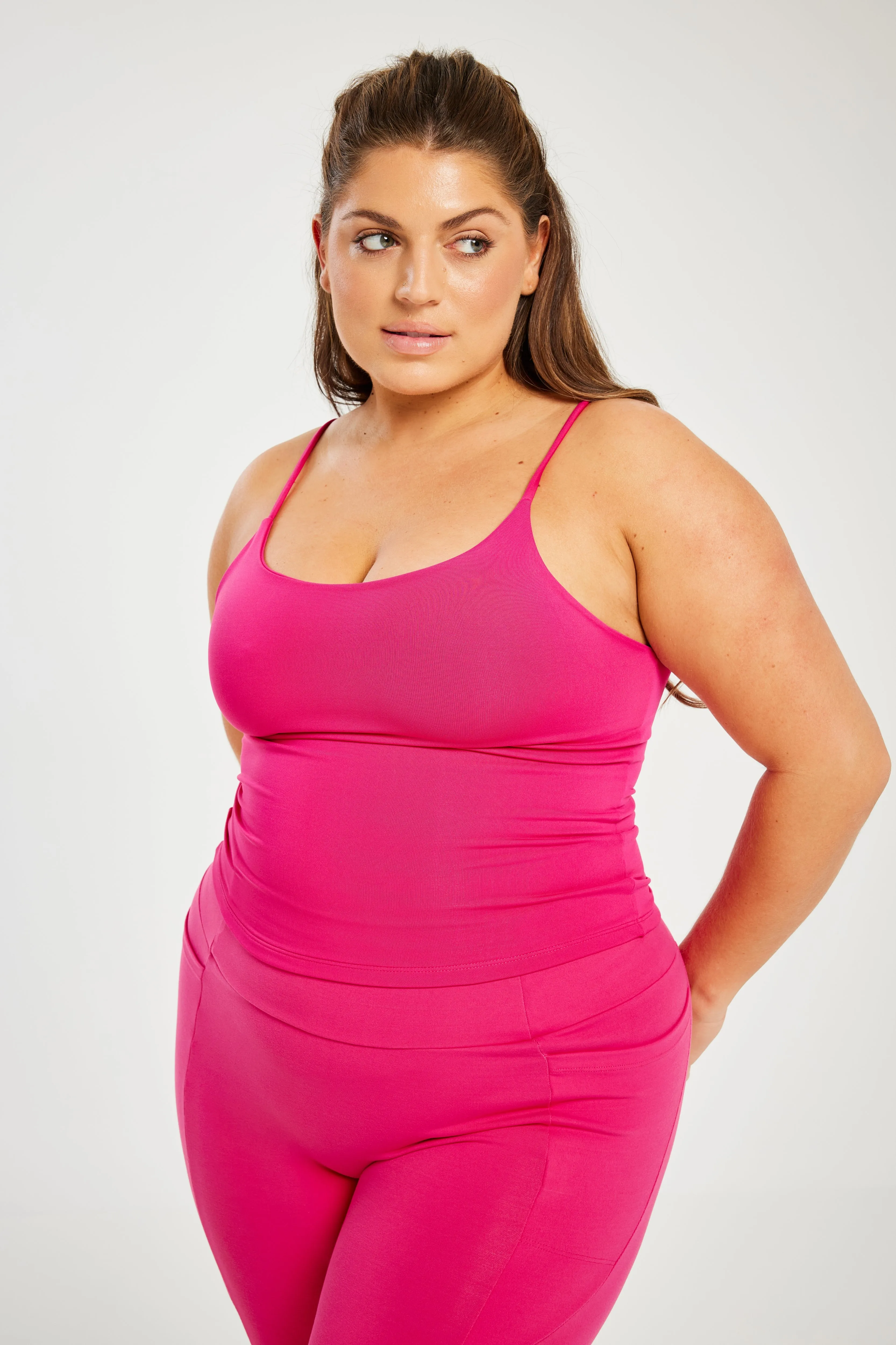 Performance Shape Cami Fuchsia (FINAL SALE)